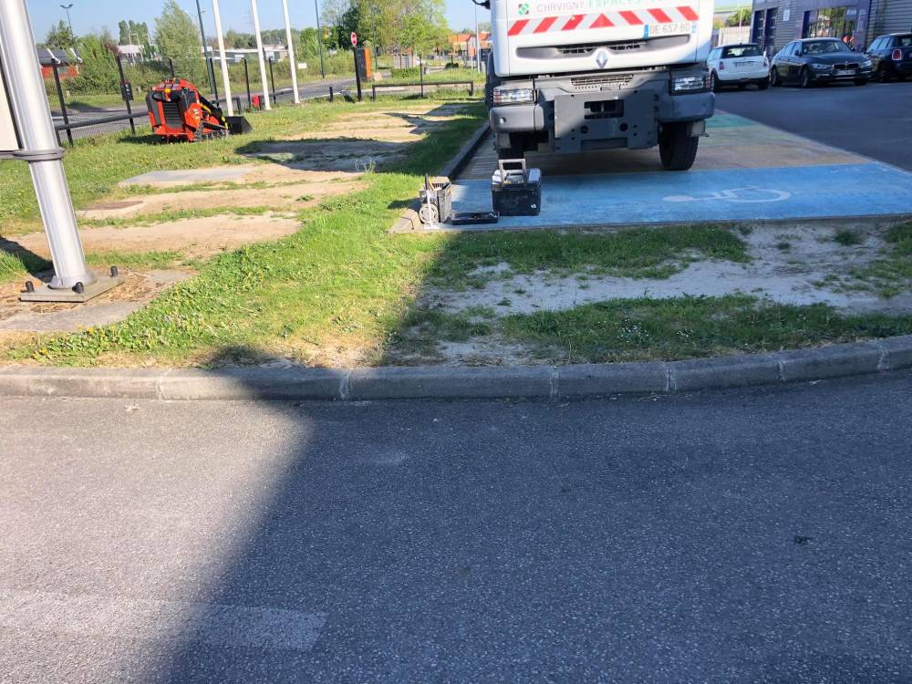 Gazon sur plaque stabilisatrice BMW à Petite-Fôret