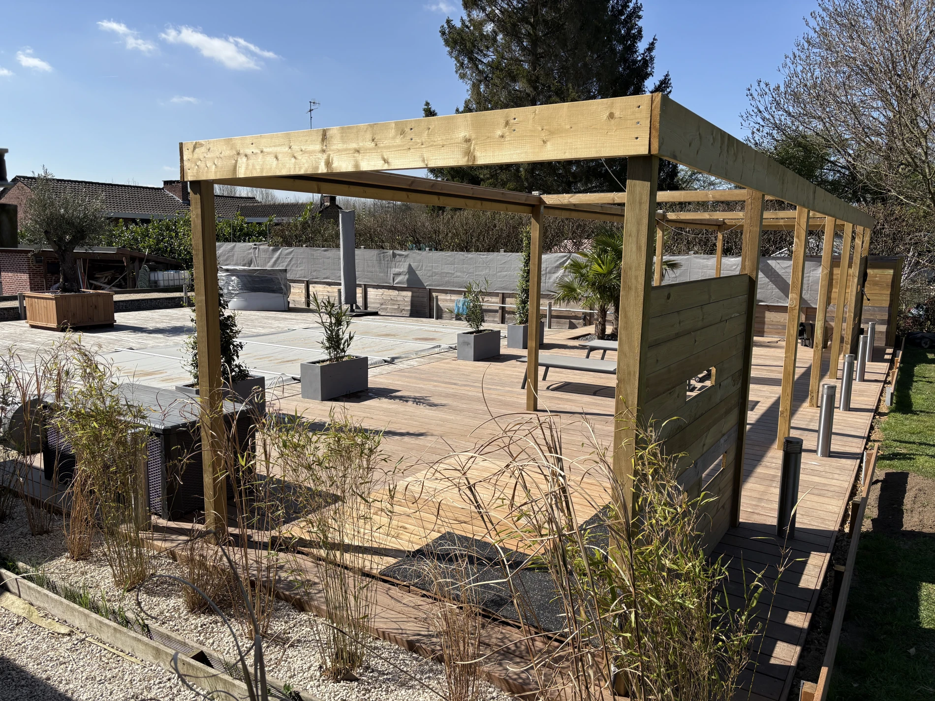 terrasse bois exotique et pergola Wargnies le petit