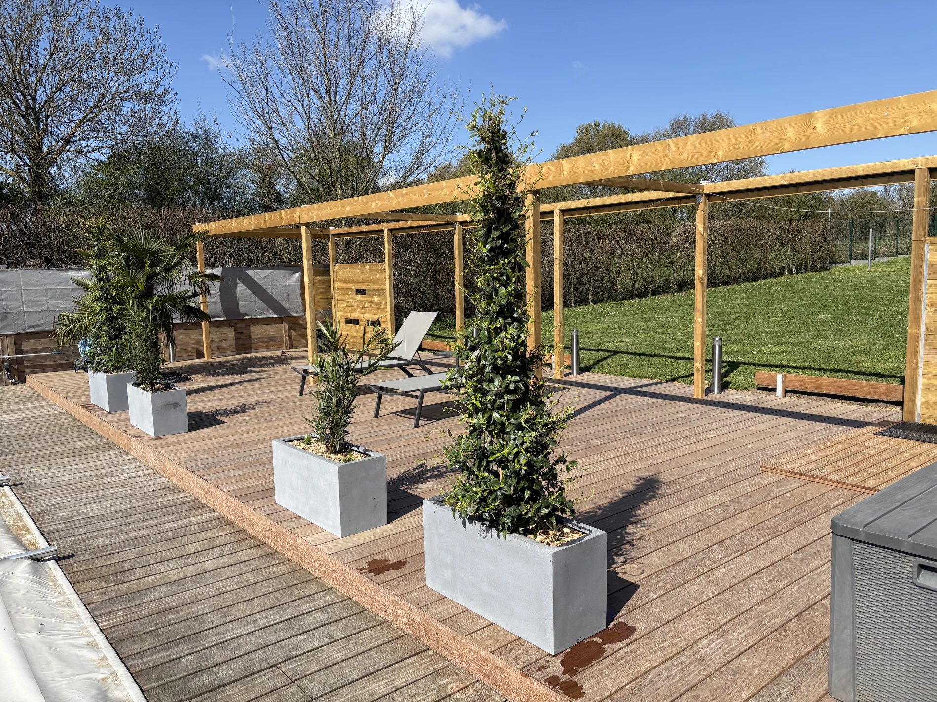 terrasse bois exotique et pergola Wargnies le petit