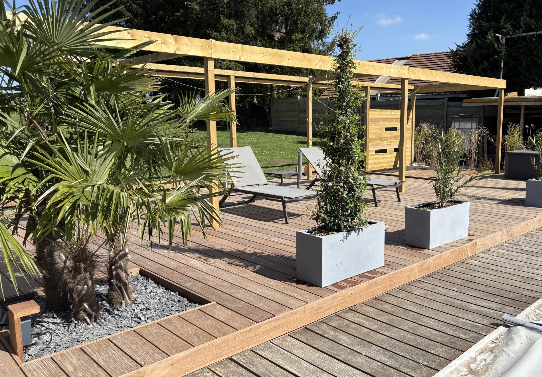 terrasse bois exotique et pergola Wargnies le petit
